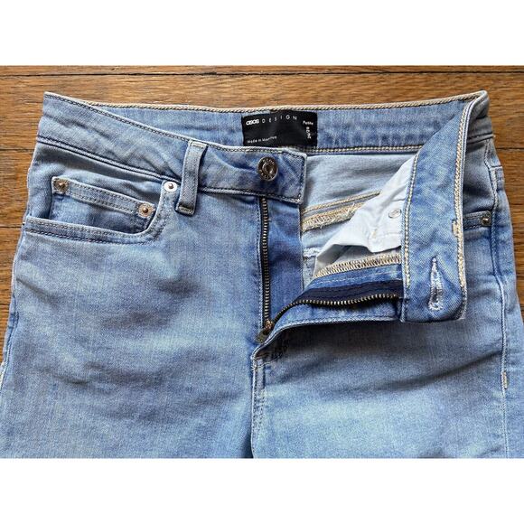 ASOS DESIGN Light Wash Skinny Jeans sz 26 Petite (Actual sz 25w) - Picture 6 of 15